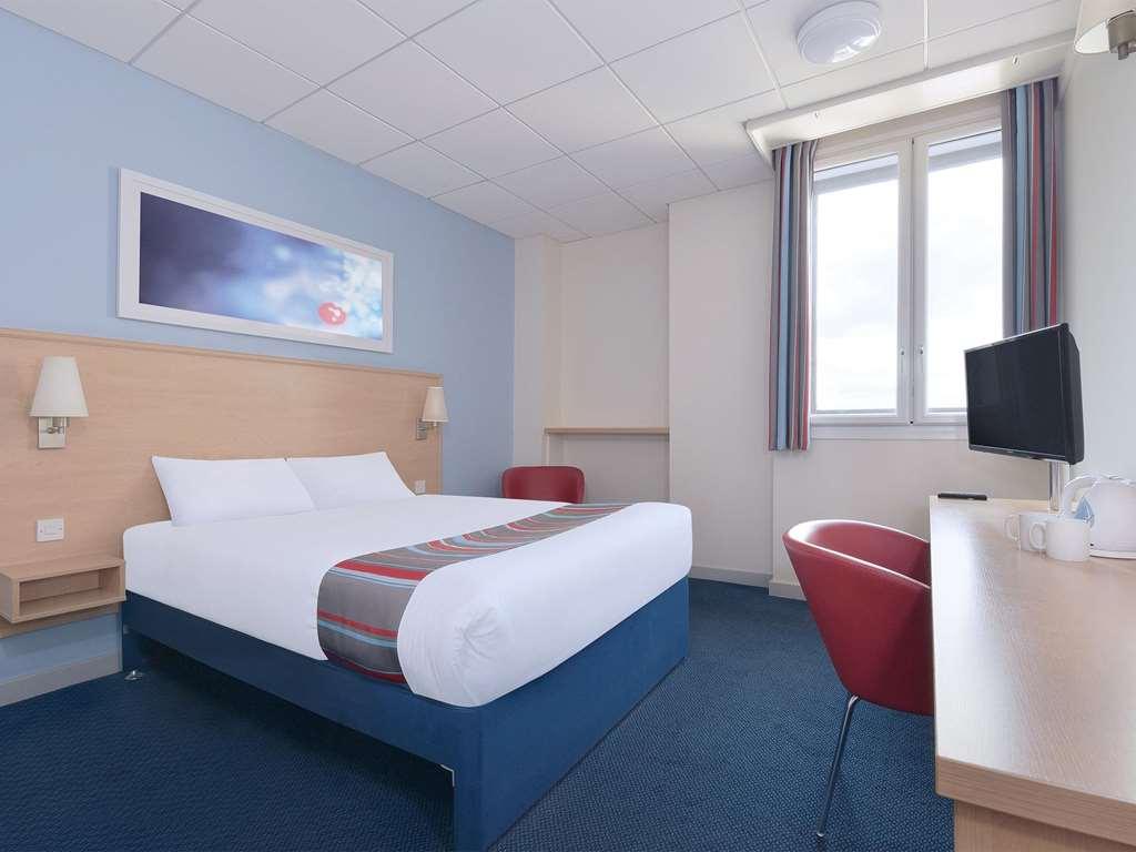 Travelodge Ely Habitación foto