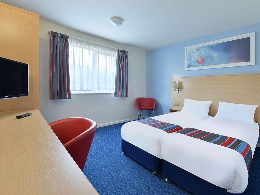 Travelodge Ely Habitación foto