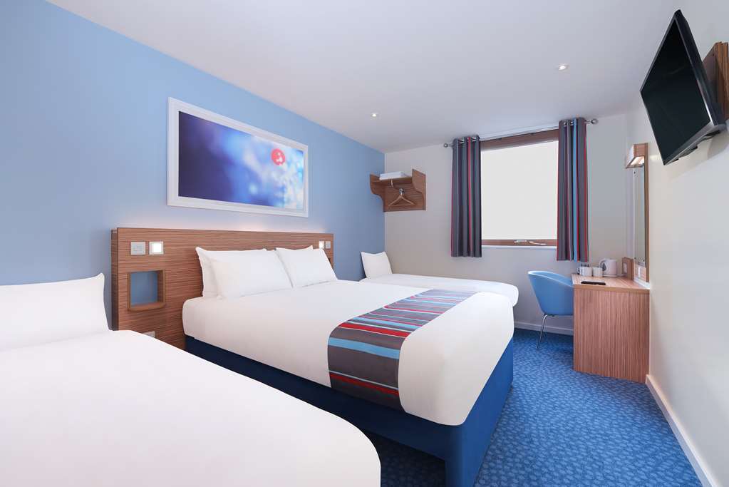 Travelodge Ely Habitación foto